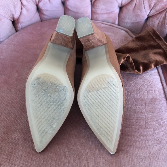 👢👢 Brown Velvet High Heel Boots 👢👢 - Picture 4 of 7